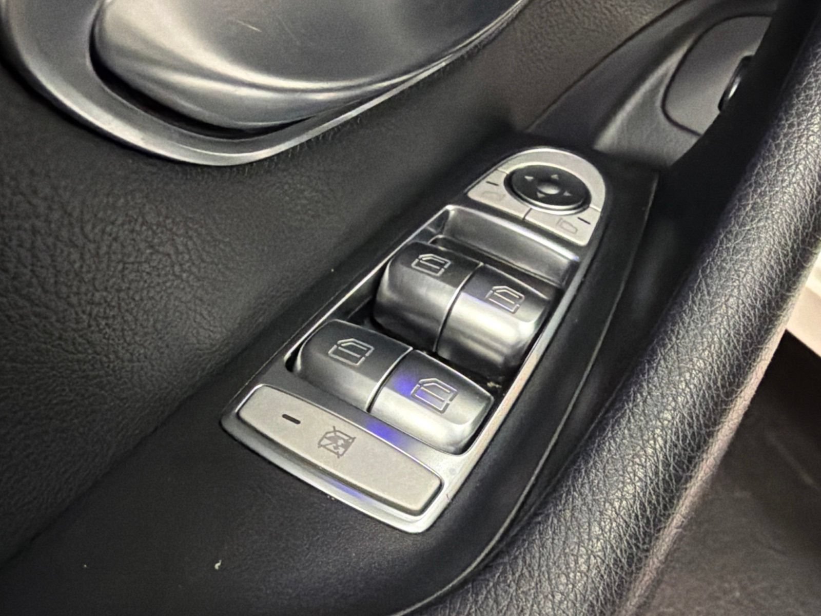 Used 2022 Mercedes-Benz E 450 4MATIC Sedan image 21