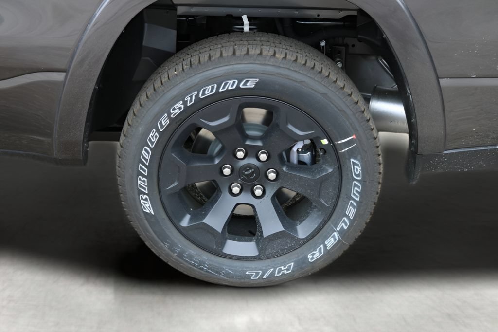 New 2026 RAM 1500 Lone Star w/ Night Edition AWD/4WD image 9
