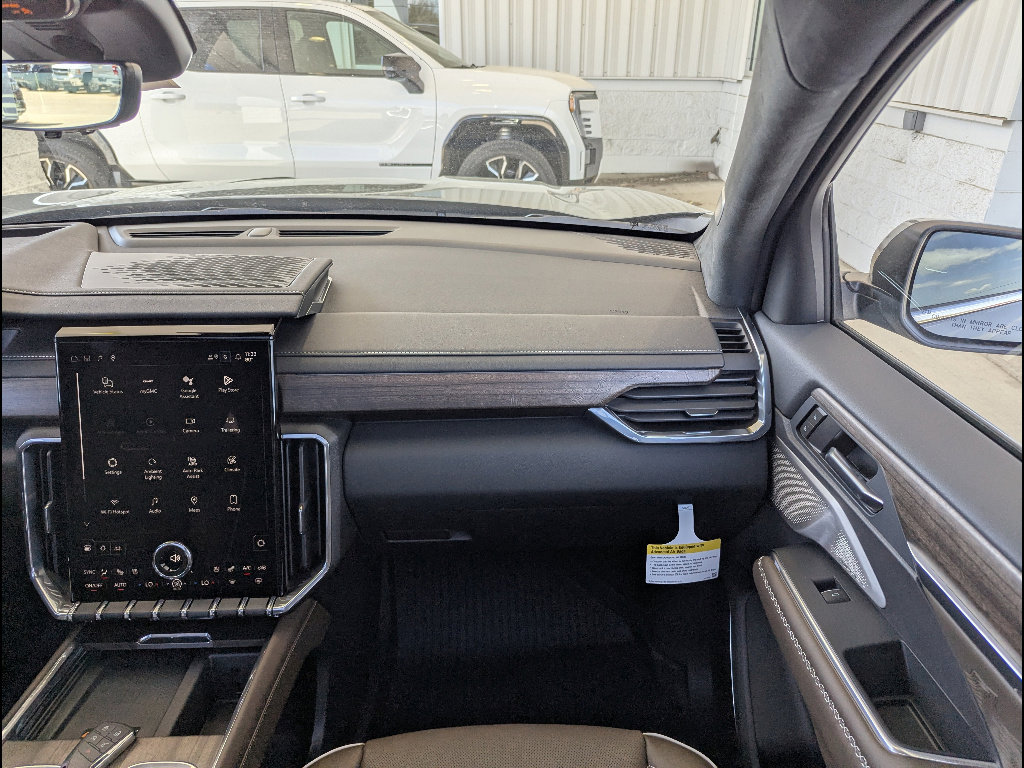 New 2026 GMC Acadia Denali Ultimate w/ LPO, Floor Liner Package image 4