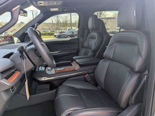 New 2026 Lincoln Navigator L Black Label image 18