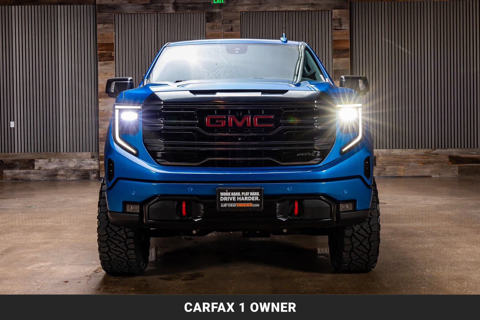 Used 2023 GMC Sierra 1500 AT4 w/ AT4 Premium Package AWD/4WD image 4