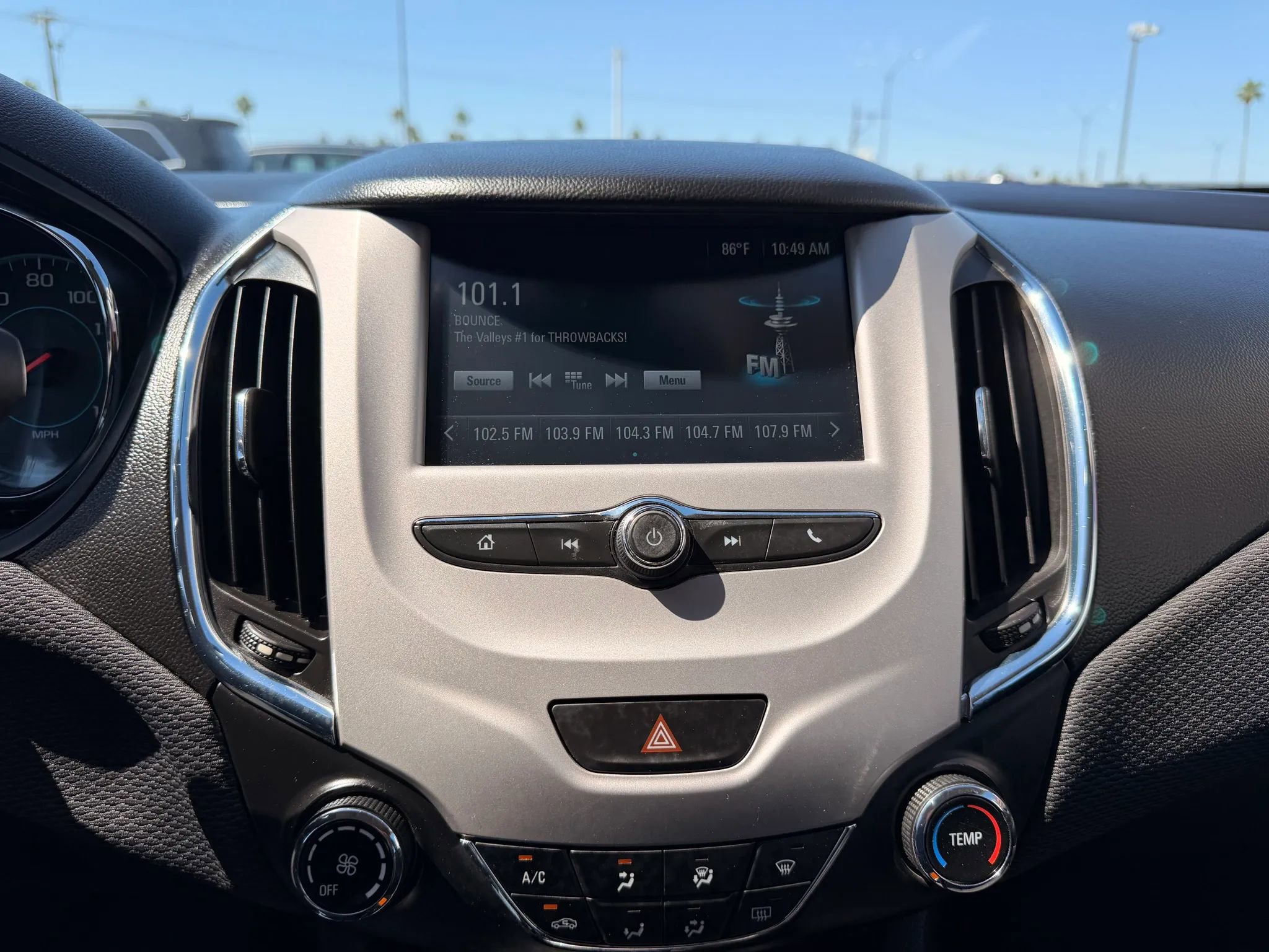 Used 2016 Chevrolet Cruze LS image 17