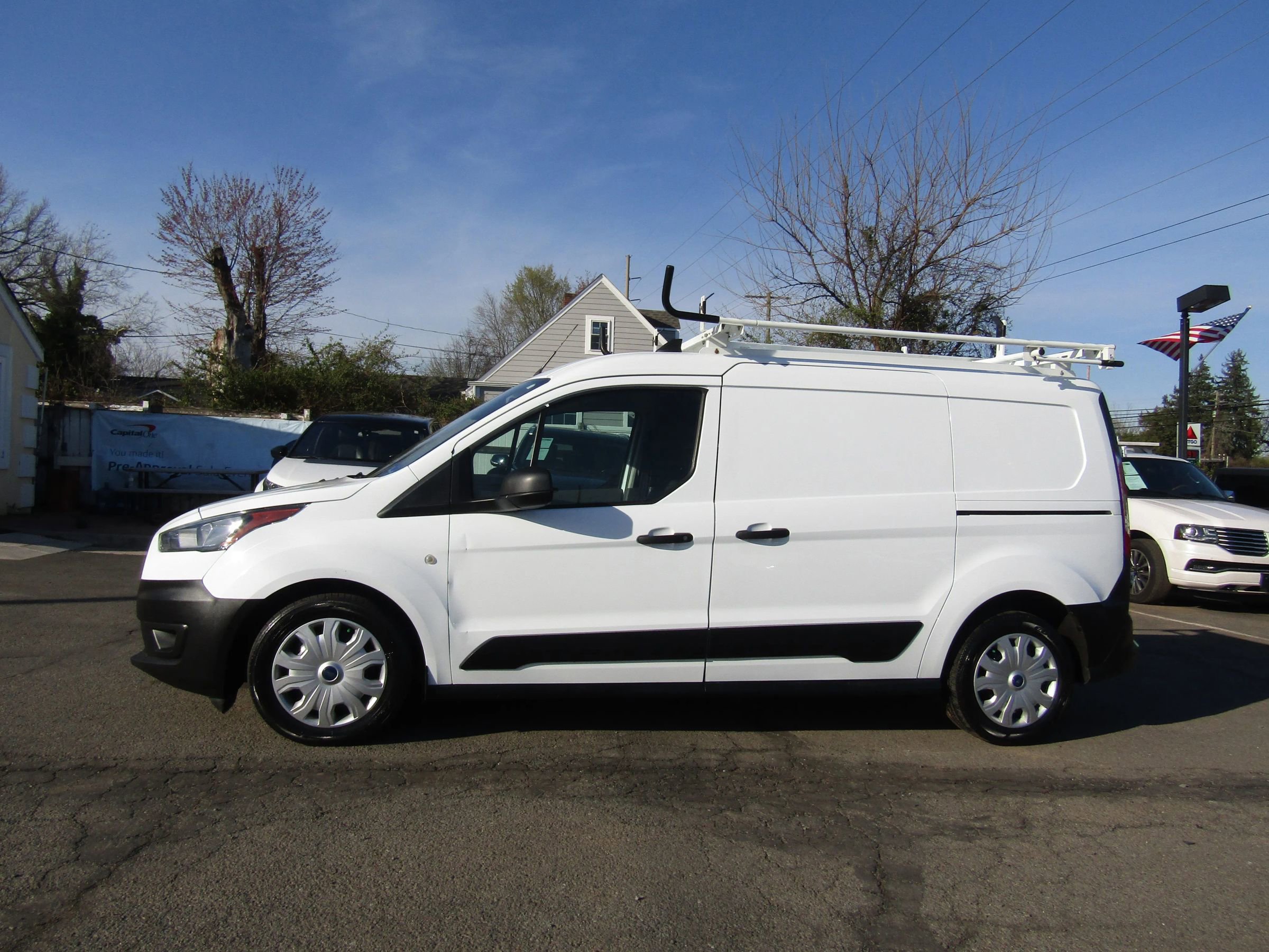 Used 2022 Ford Transit Connect XL image 4
