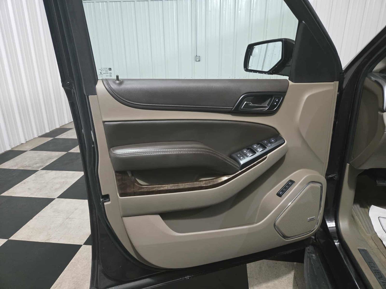 Used 2018 Chevrolet Tahoe LT image 9
