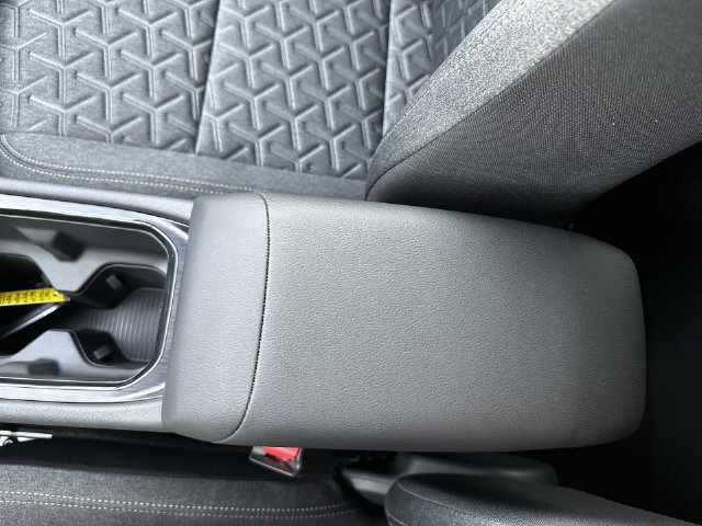 New 2026 Nissan Kicks SV w/ SV Premium Package FWD image 31