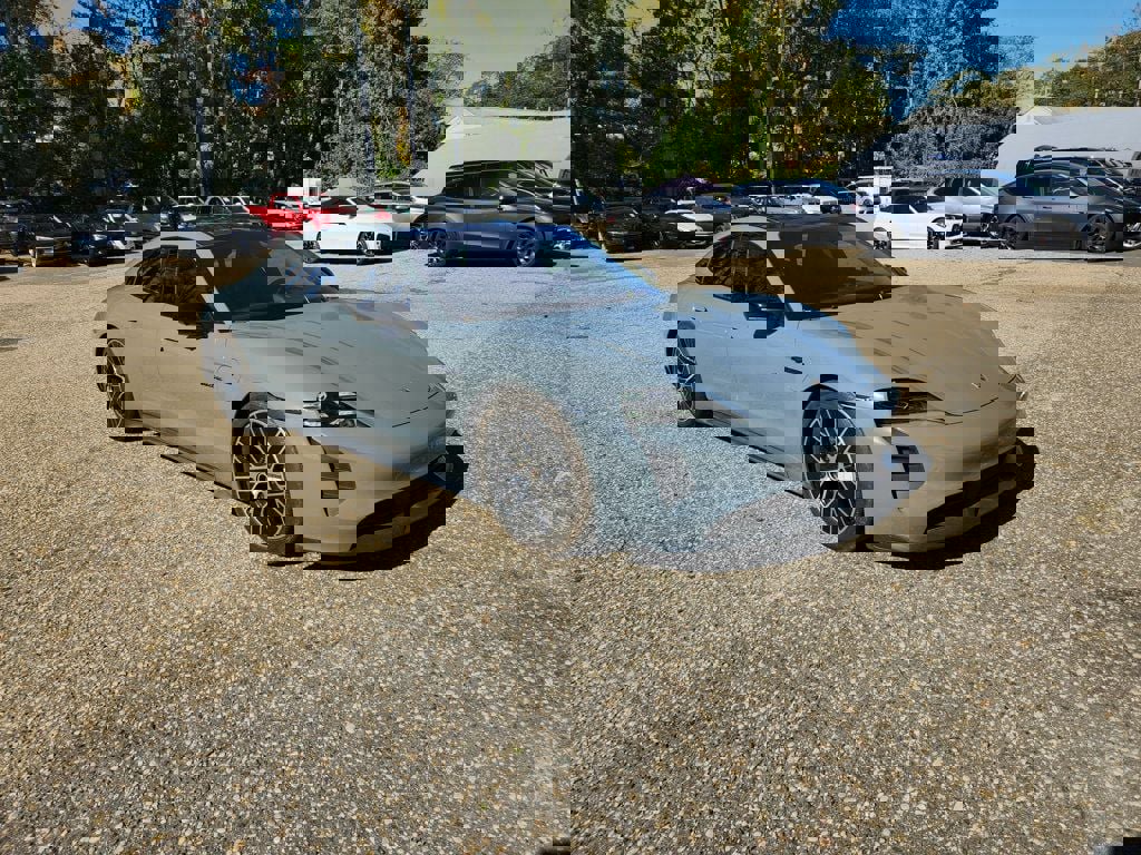 Used 2020 Porsche Taycan Turbo image 3