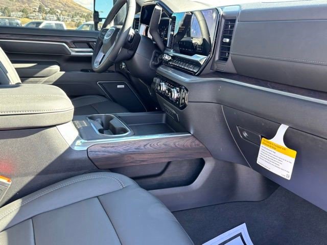 Certified 2026 GMC Sierra 3500 SLT w/ SLT Premium Package image 25