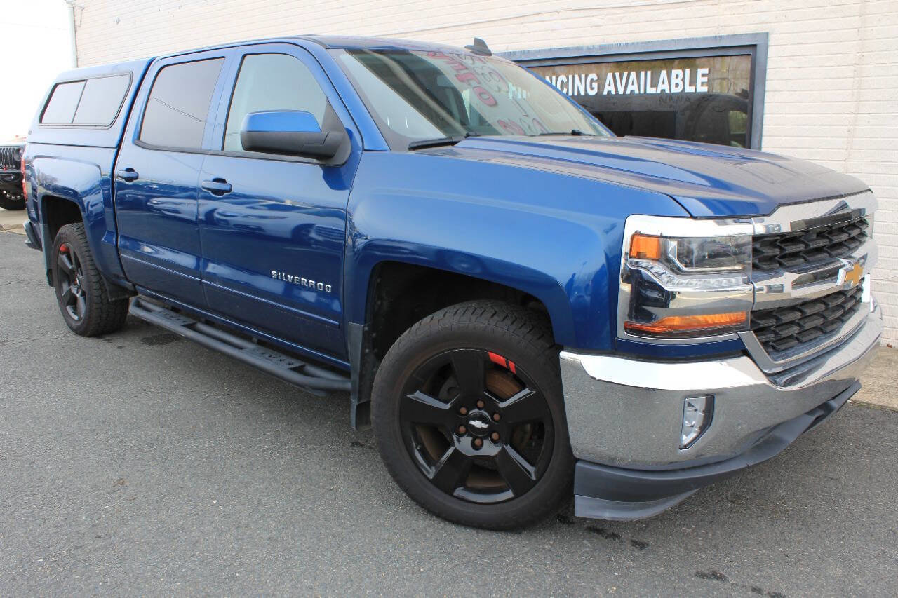 Used 2018 Chevrolet Silverado 1500 LT w/ All Star Edition RWD image 11