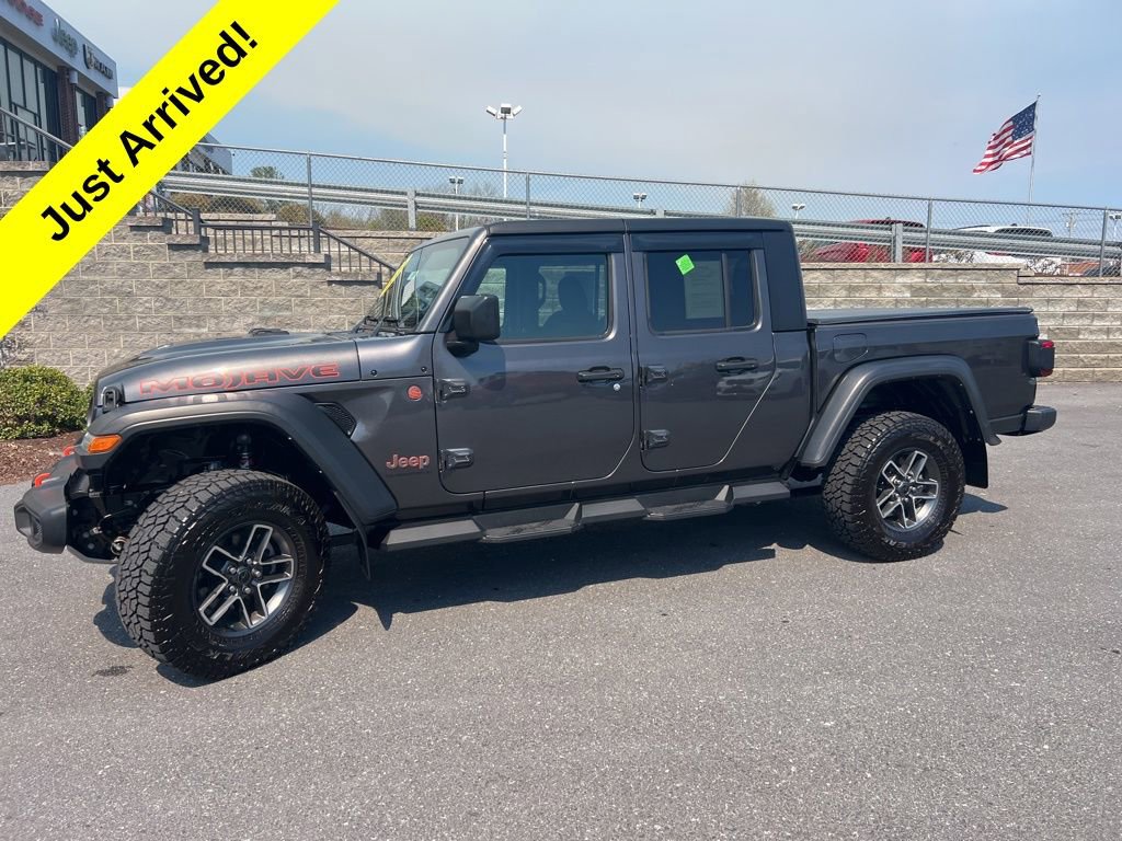 Used 2024 Jeep Gladiator Mojave w/ Convenience Group image 25