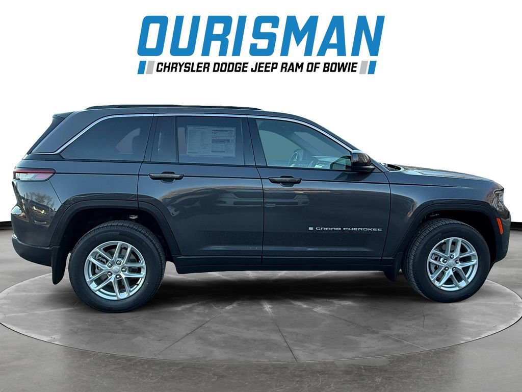 New 2025 Jeep Grand Cherokee Laredo X w/ Luxury Tech Group I image 7