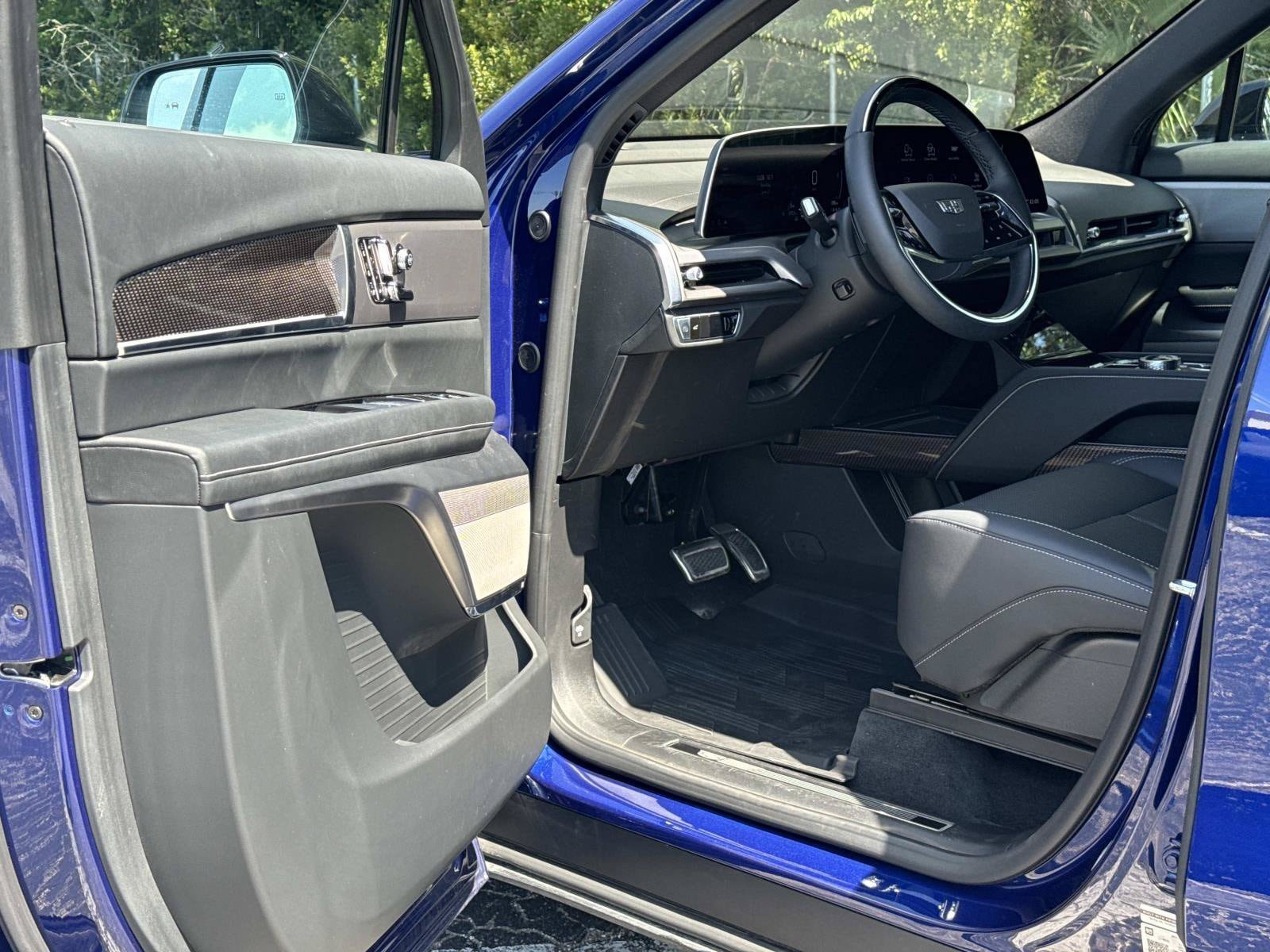 Certified 2026 Cadillac Vistiq Sport w/ LPO, Floor Liner Package AWD/4WD image 13
