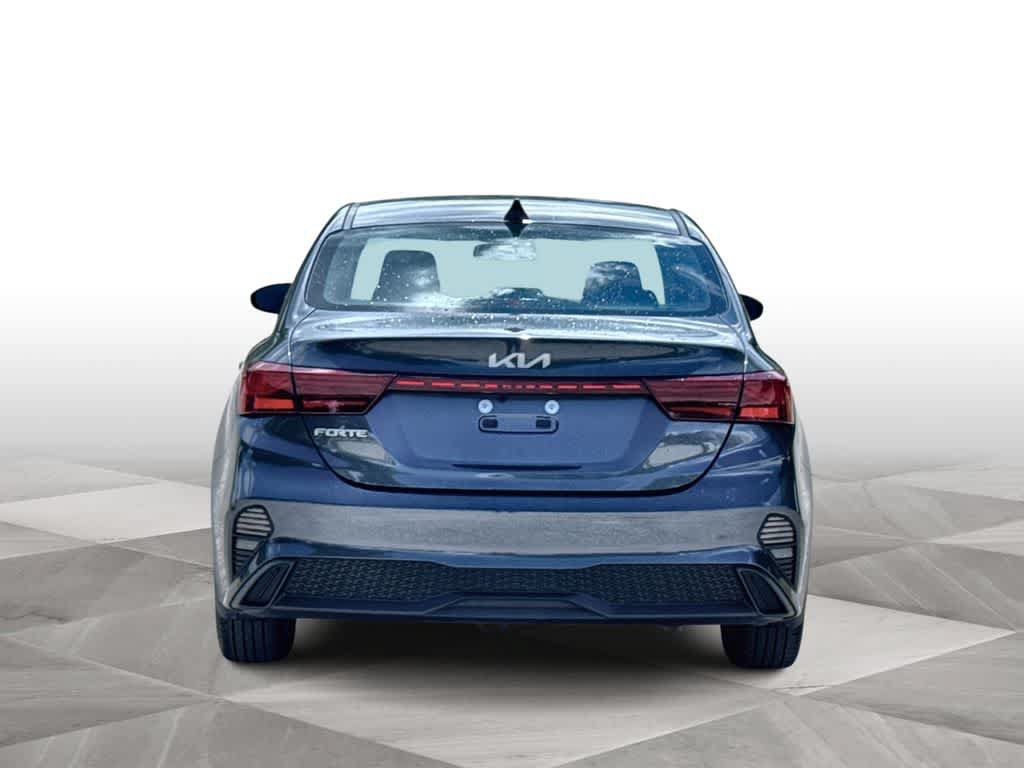 Used 2024 Kia Forte LXS FWD image 7