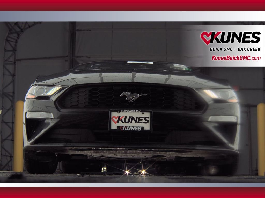 Used 2023 Ford Mustang Premium image 4