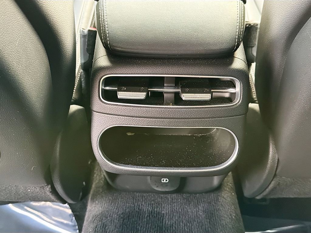 Used 2023 Genesis GV70 2.5T Select w/ Select Package image 19