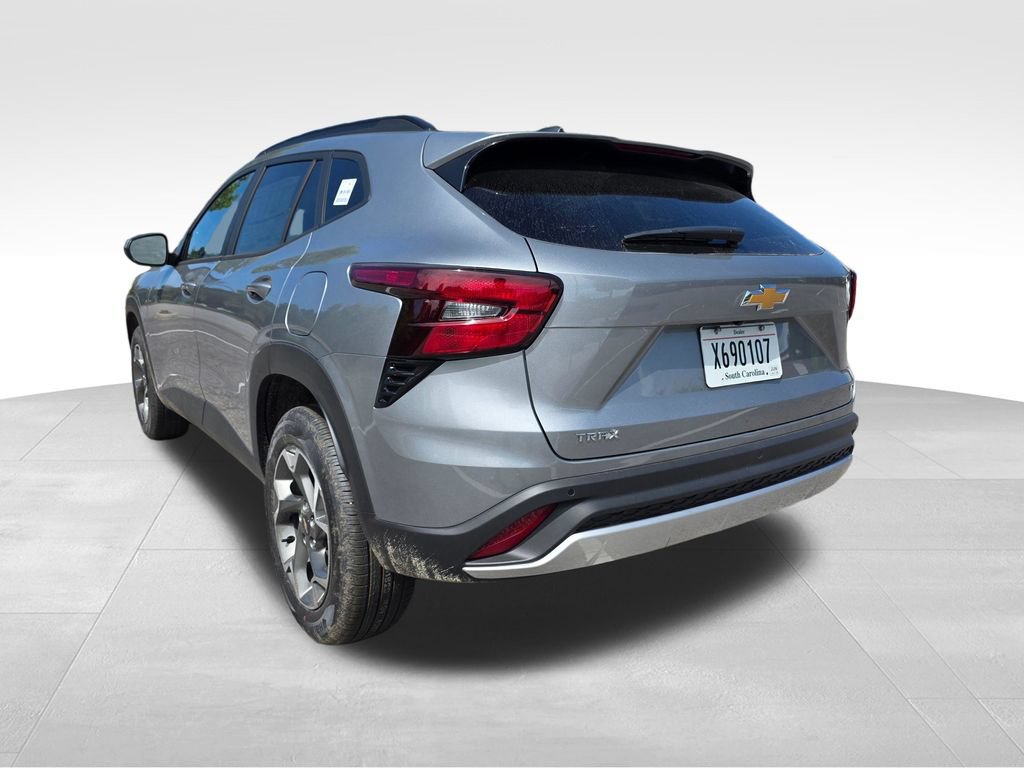 New 2026 Chevrolet Trax LT w/ Sunroof Package FWD image 6