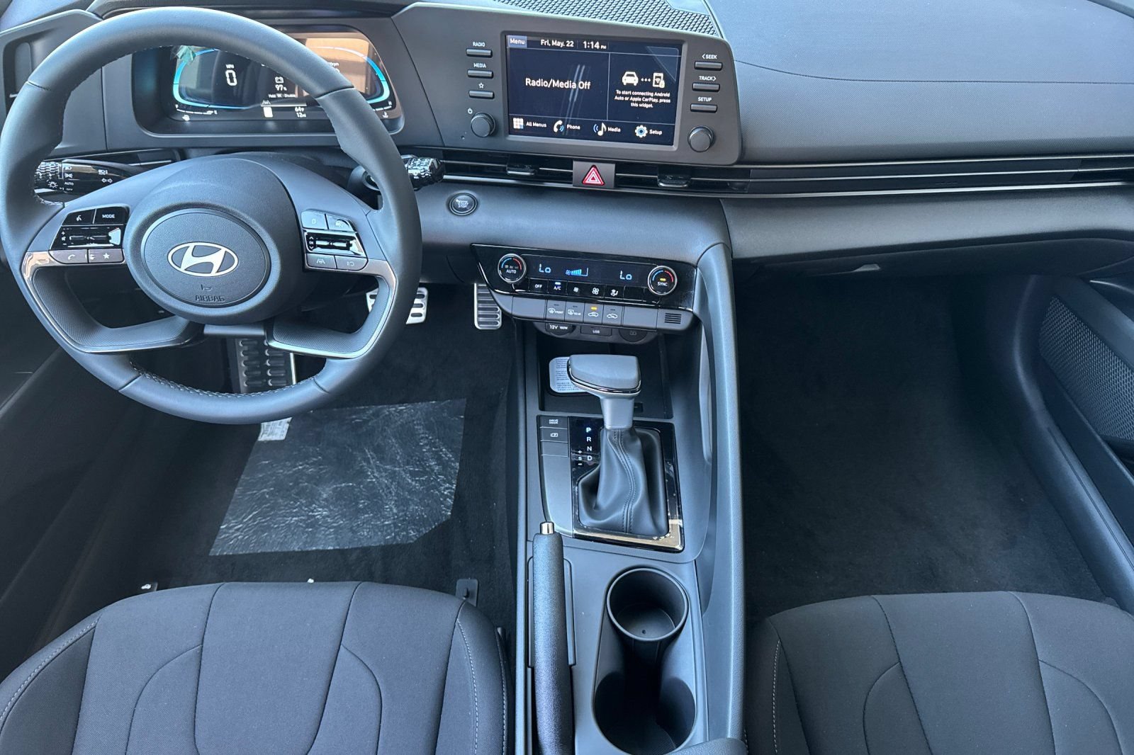 New 2026 Hyundai Elantra Sport FWD image 13