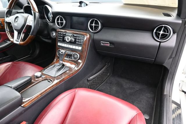 Used 2013 Mercedes-Benz SLK 350 image 28