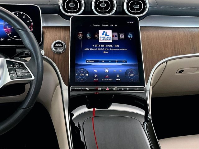 Used 2024 Mercedes-Benz GLC 300 image 8