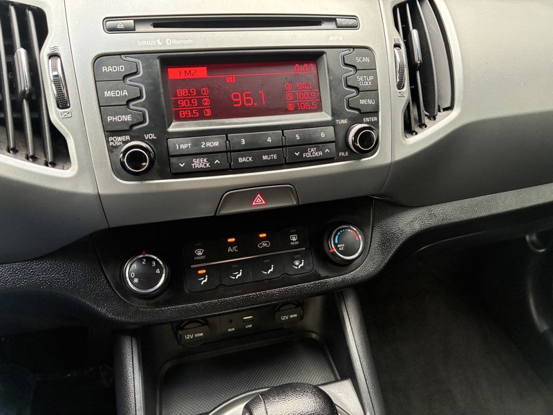 Used 2015 Kia Sportage LX image 10