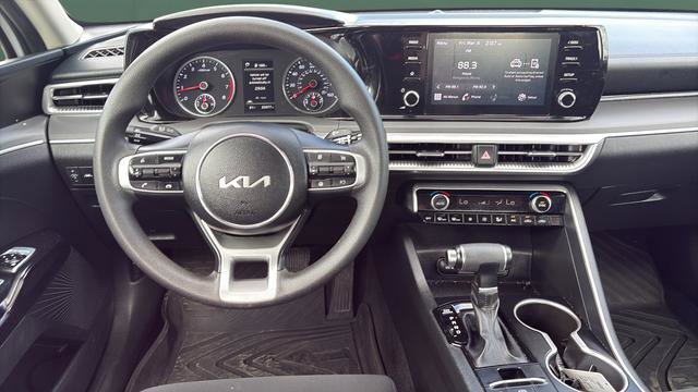 Used 2024 Kia K5 LXS image 17