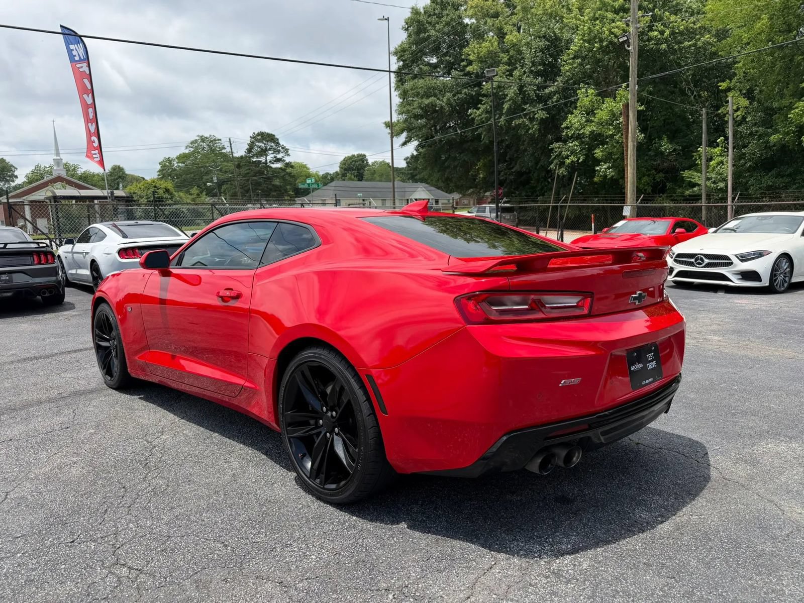 Used 2018 Chevrolet Camaro SS RWD image 10