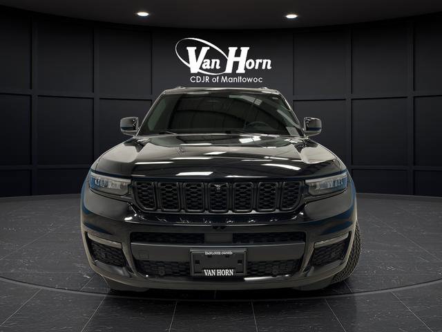 Used 2023 Jeep Grand Cherokee L Limited w/ Luxury Tech Group II AWD/4WD image 2