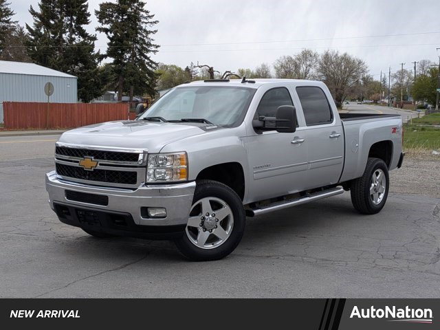 Used 2014 Chevrolet Silverado 2500 LT w/ Custom Sport Truck Package image 1