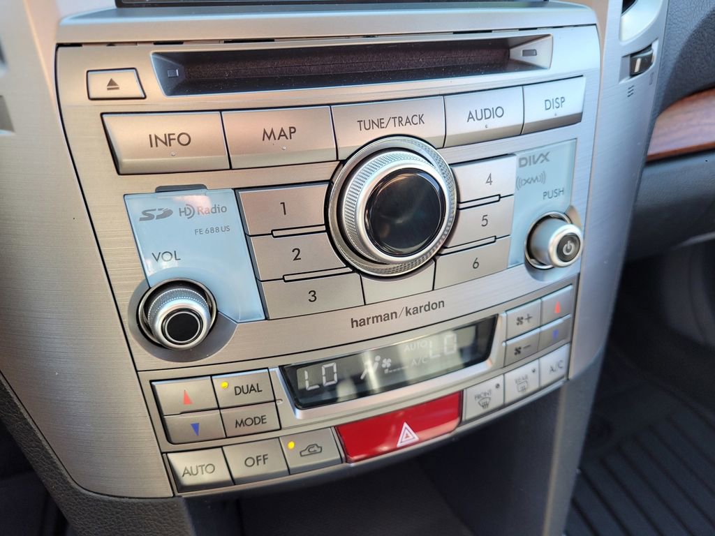 Used 2013 Subaru Outback 2.5i Limited image 15