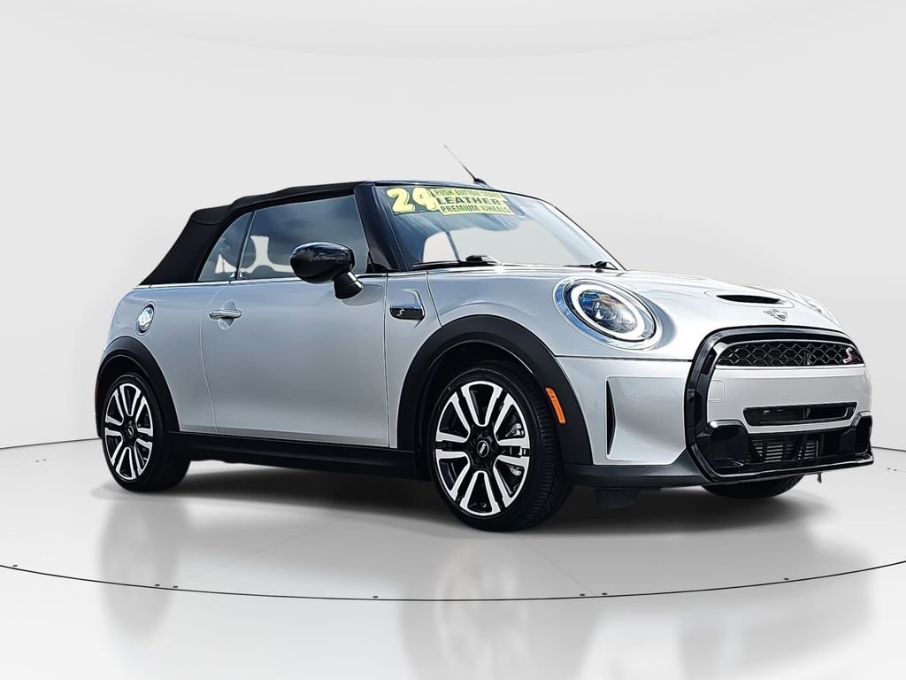 Used 2024 MINI Cooper S image 3