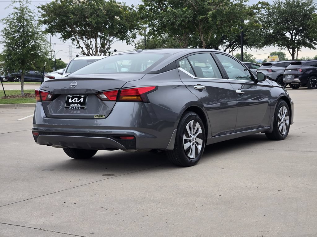 Used 2025 Nissan Altima 2.5 S FWD image 4