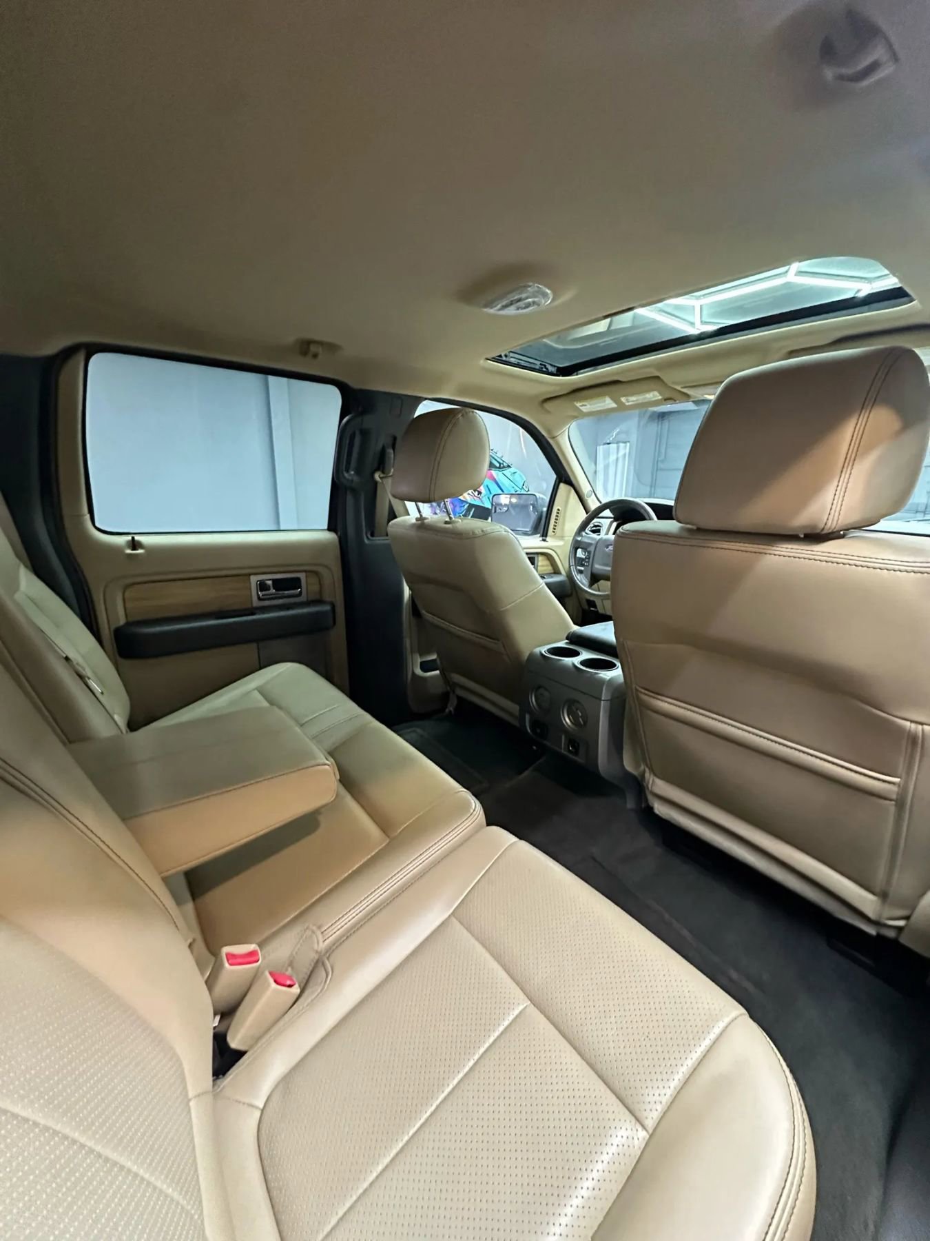 Used 2011 Ford F150 Lariat RWD image 26