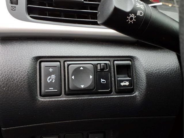 Used 2019 Nissan Sentra SV FWD image 18