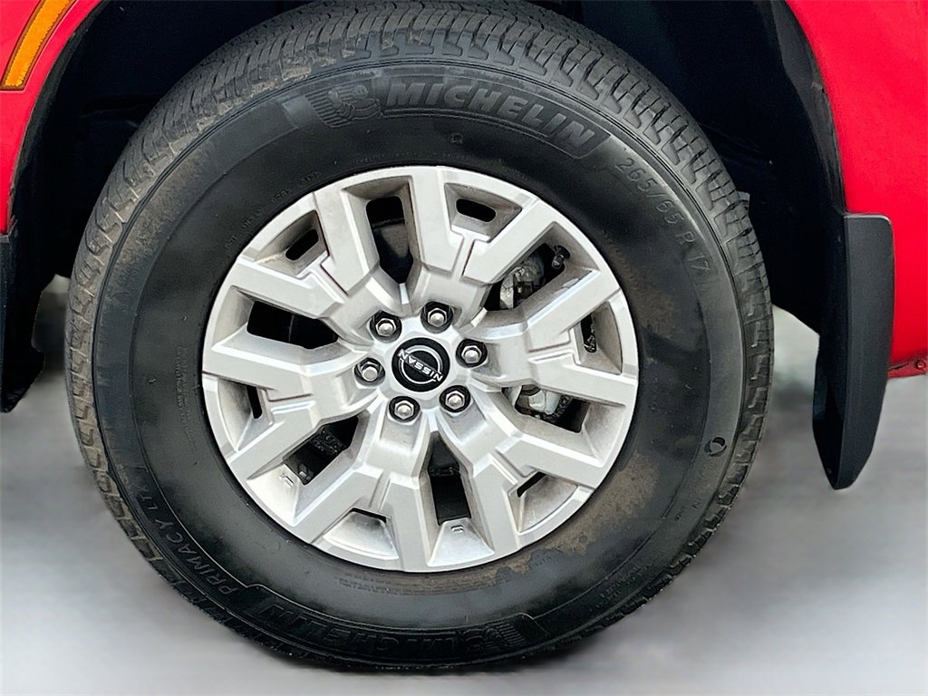 Used 2022 Nissan Frontier SV w/ Technology Package image 28