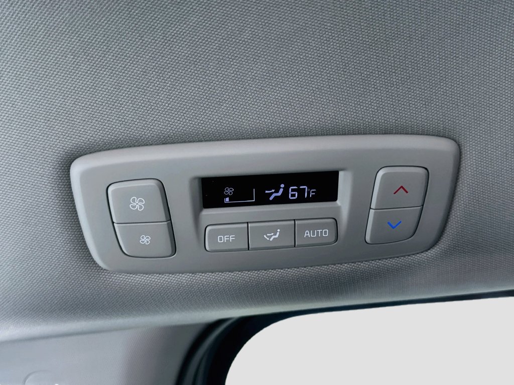 New 2027 Kia Carnival FWD image 25