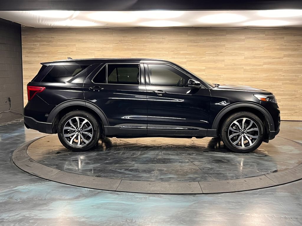 Used 2021 Ford Explorer ST image 32