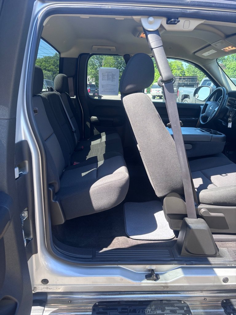 Used 2011 GMC Sierra 1500 SLE w/ Power Tech Package AWD/4WD image 13