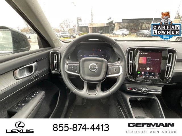 Used 2025 Volvo XC40 B5 Core image 15