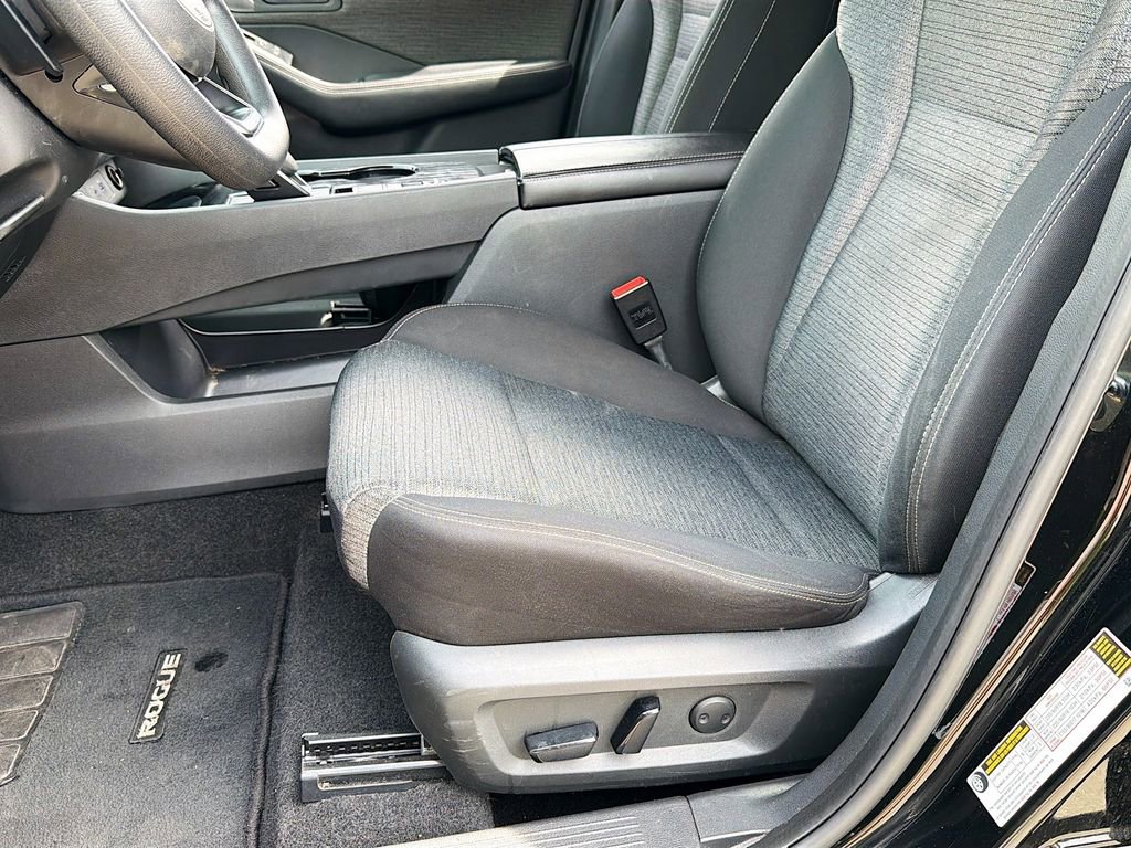 Used 2021 Nissan Rogue SV FWD image 35