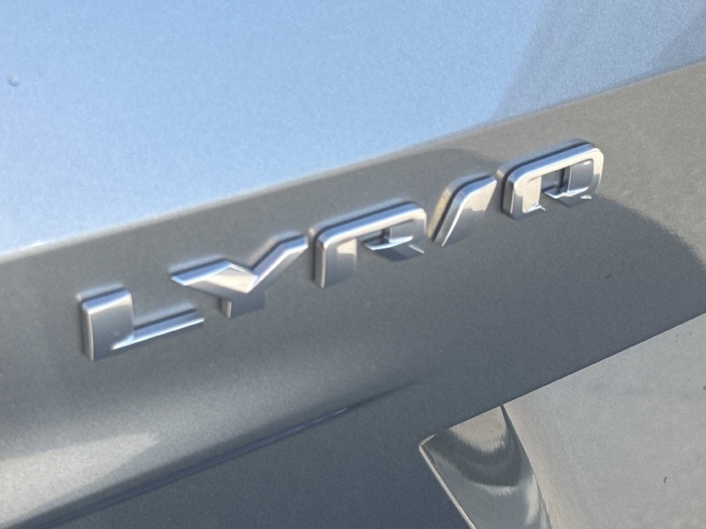 Used 2024 Cadillac Lyriq Tech RWD image 6