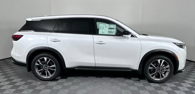 Certified 2026 INFINITI QX60 Pure w/ Cargo Package FWD image 8