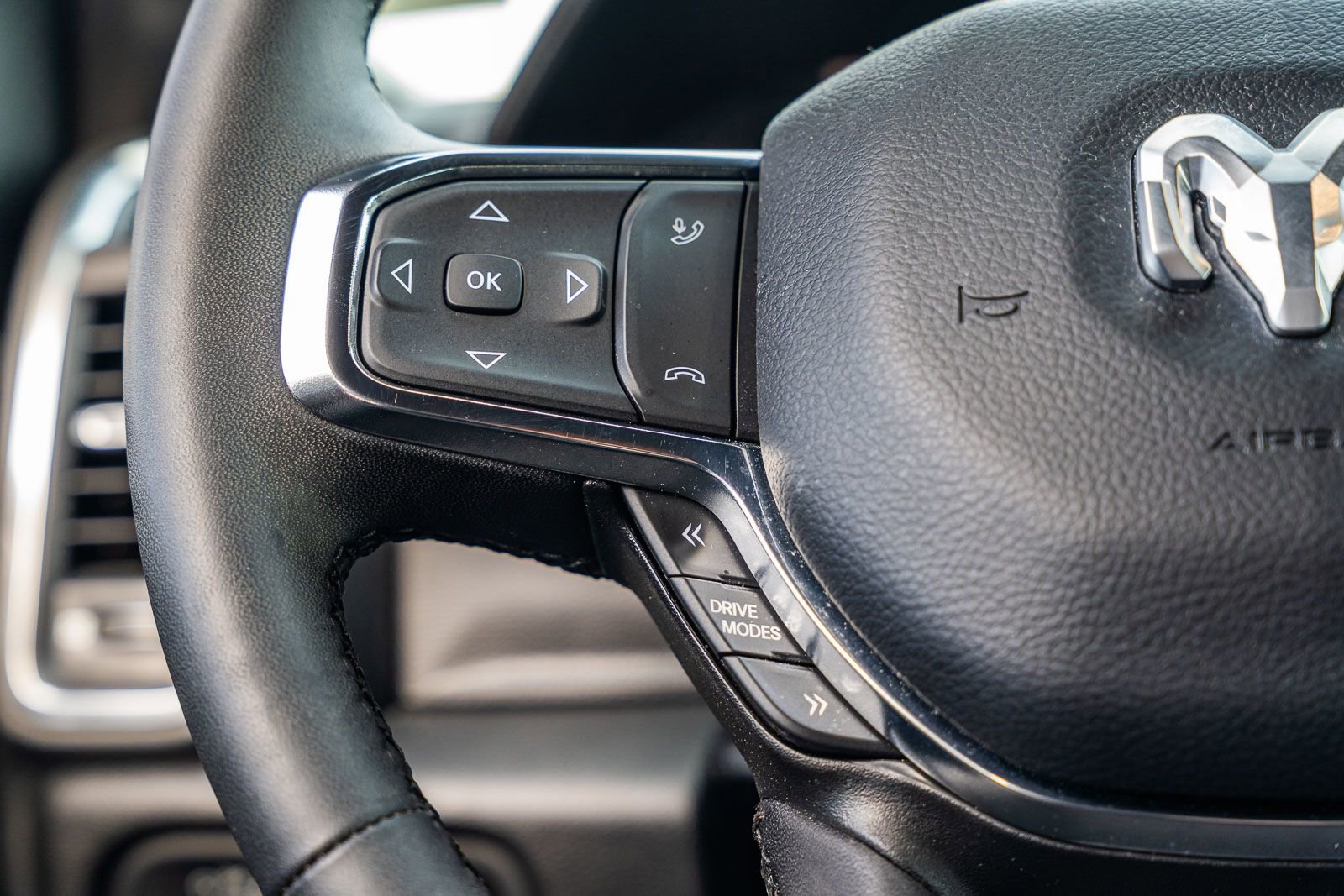 Used 2025 RAM 1500 Laramie image 28