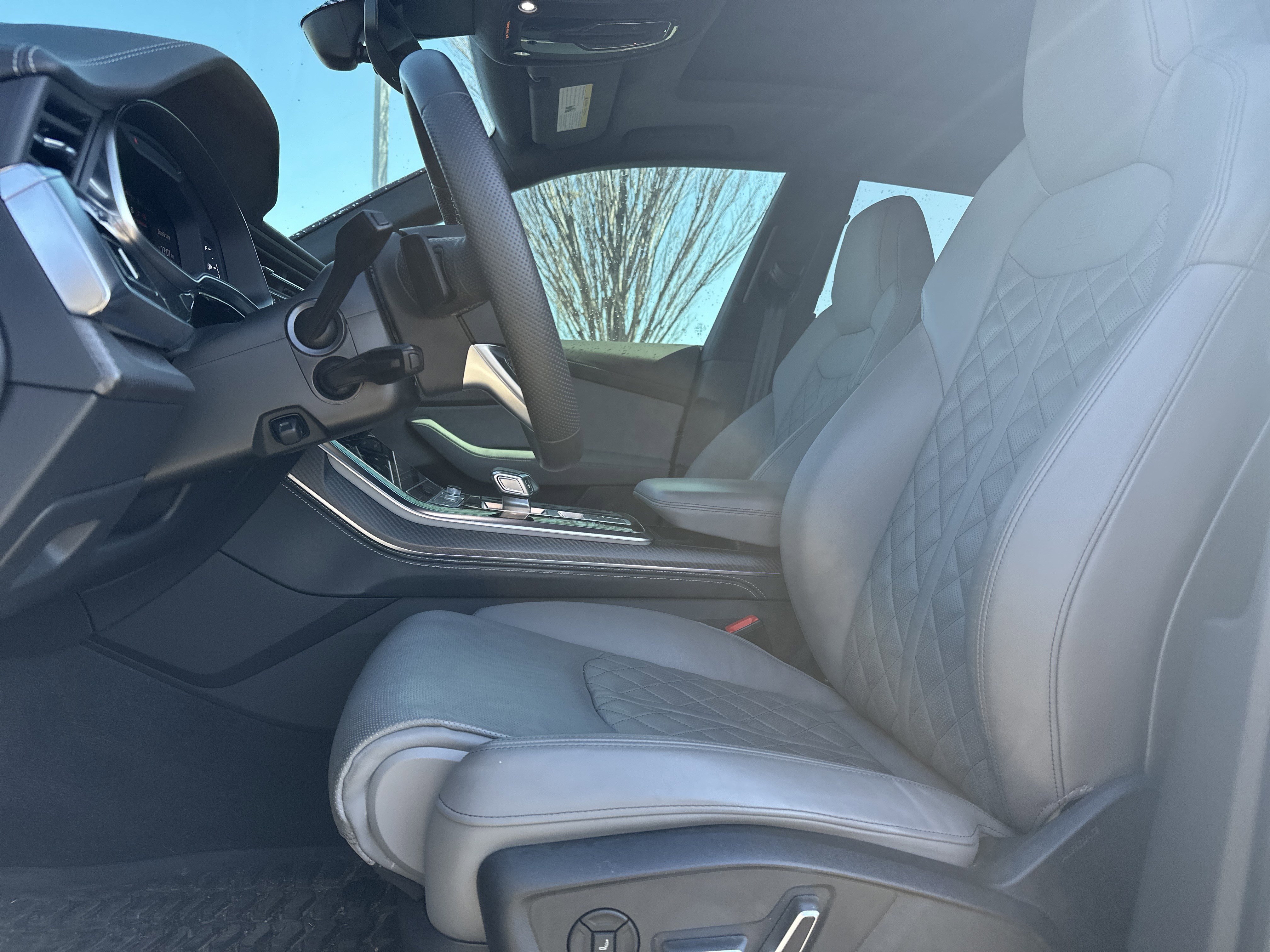 Used 2024 Audi SQ8 Prestige w/ Prestige Package image 16