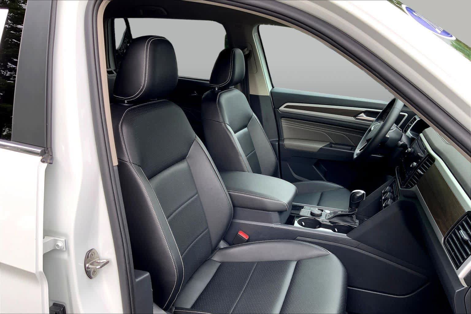 Used 2023 Volkswagen Atlas SE AWD/4WD image 8