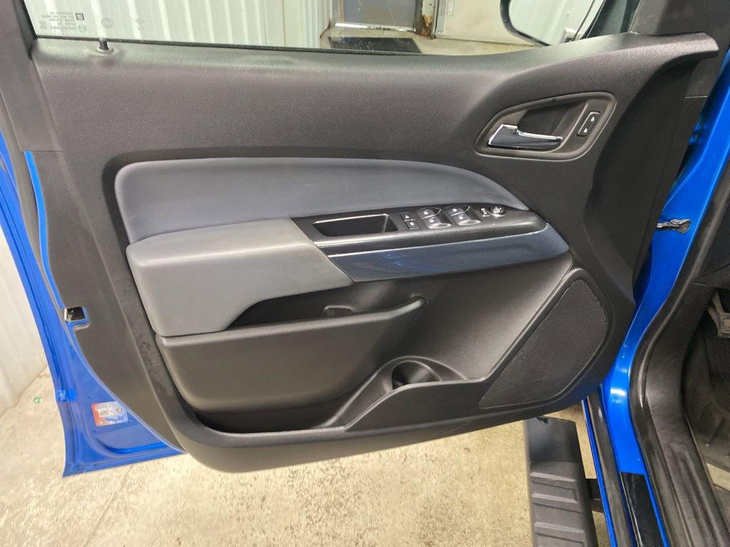 Used 2022 Chevrolet Colorado Z71 w/ Safety Package image 27
