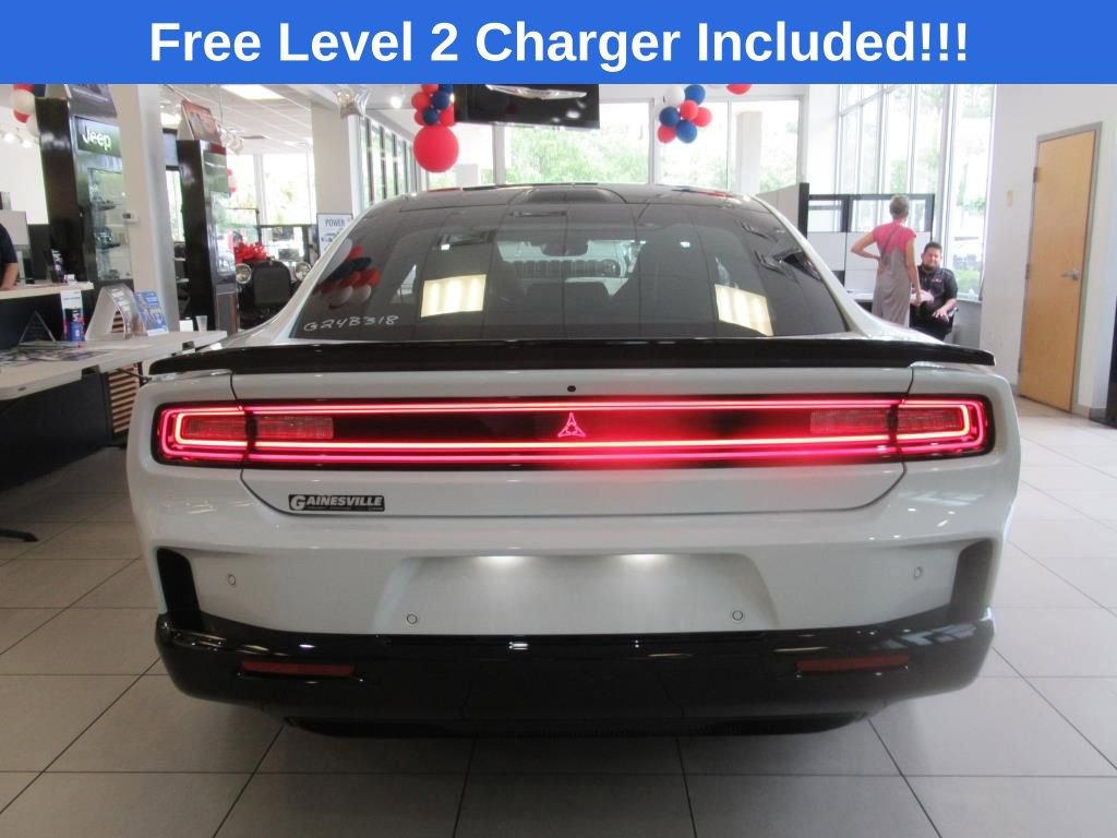 Used 2024 Dodge Charger R/T Scat Pack w/ Plus Group image 5