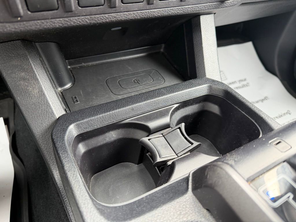 Used 2017 Toyota Tacoma TRD Sport w/ Premium & Technology Package image 17