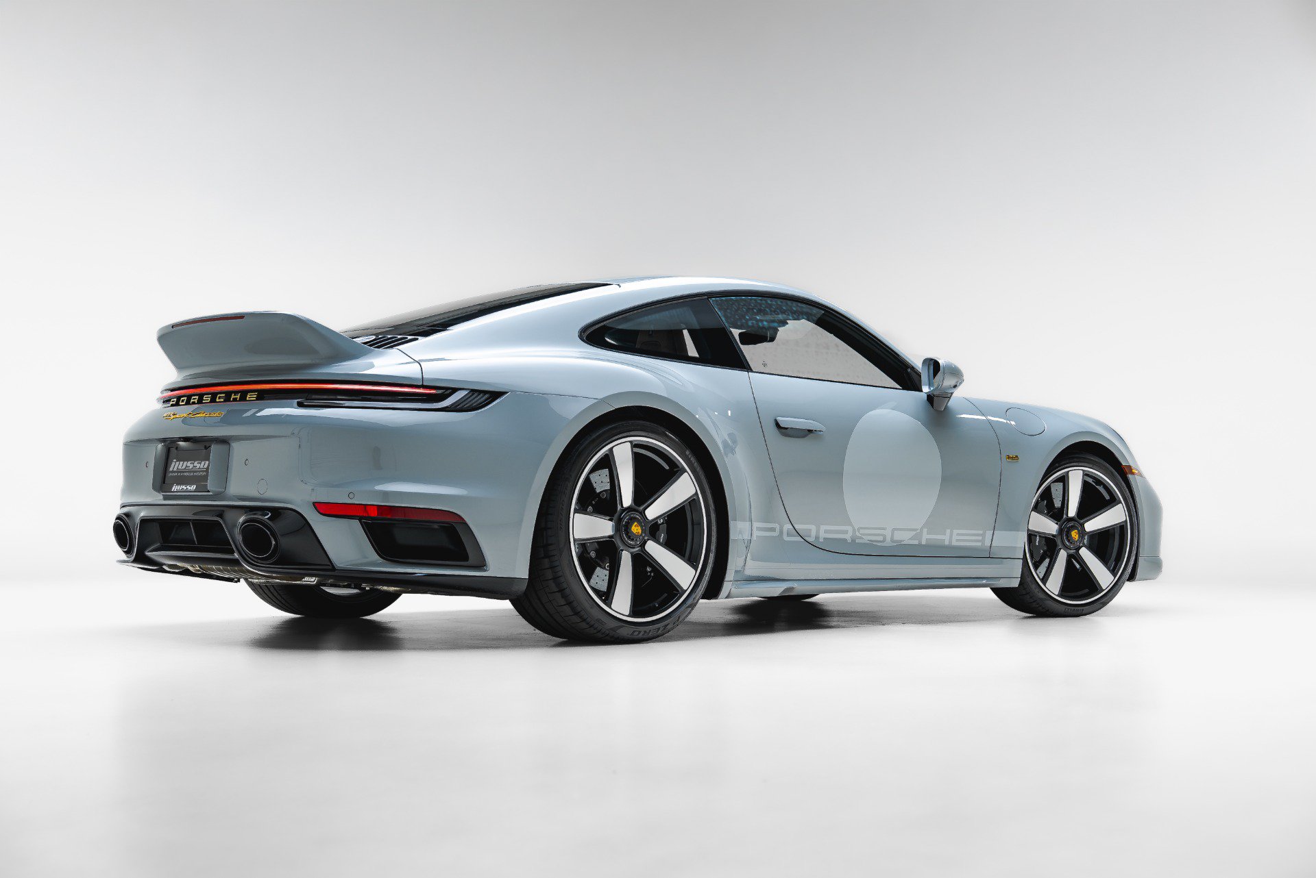 Used 2023 Porsche 911 Sport Classic RWD image 26