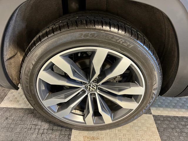 Used 2022 Volkswagen Atlas SEL Premium image 15