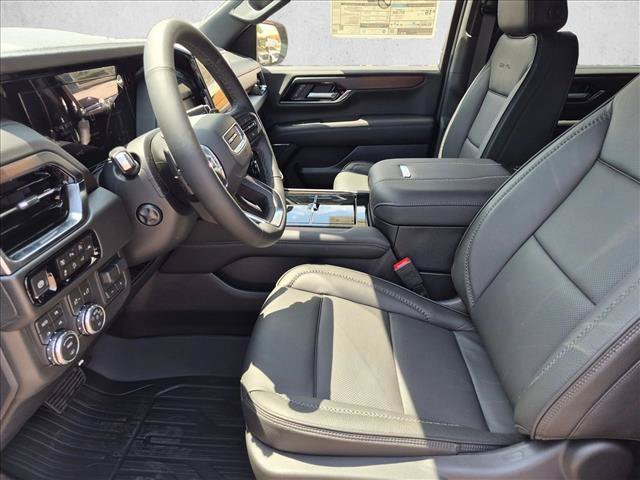New 2026 GMC Yukon XL Denali w/ Sun & Power Step Package AWD/4WD image 4