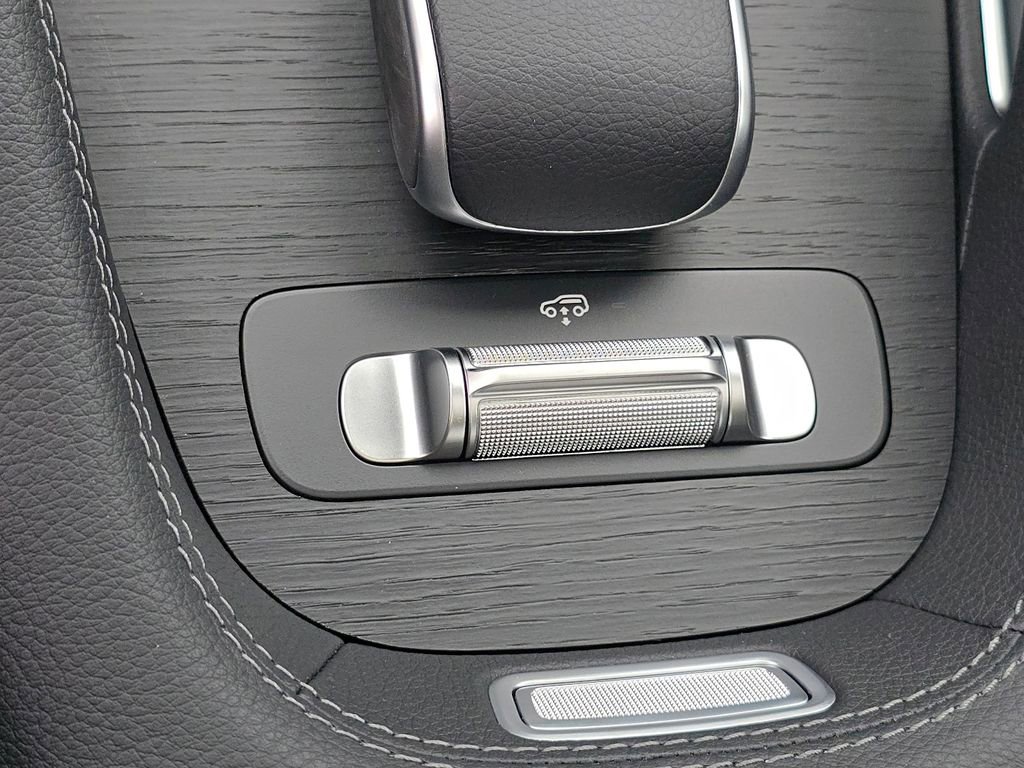 New 2026 Mercedes-Benz GLS 450 4MATIC image 34